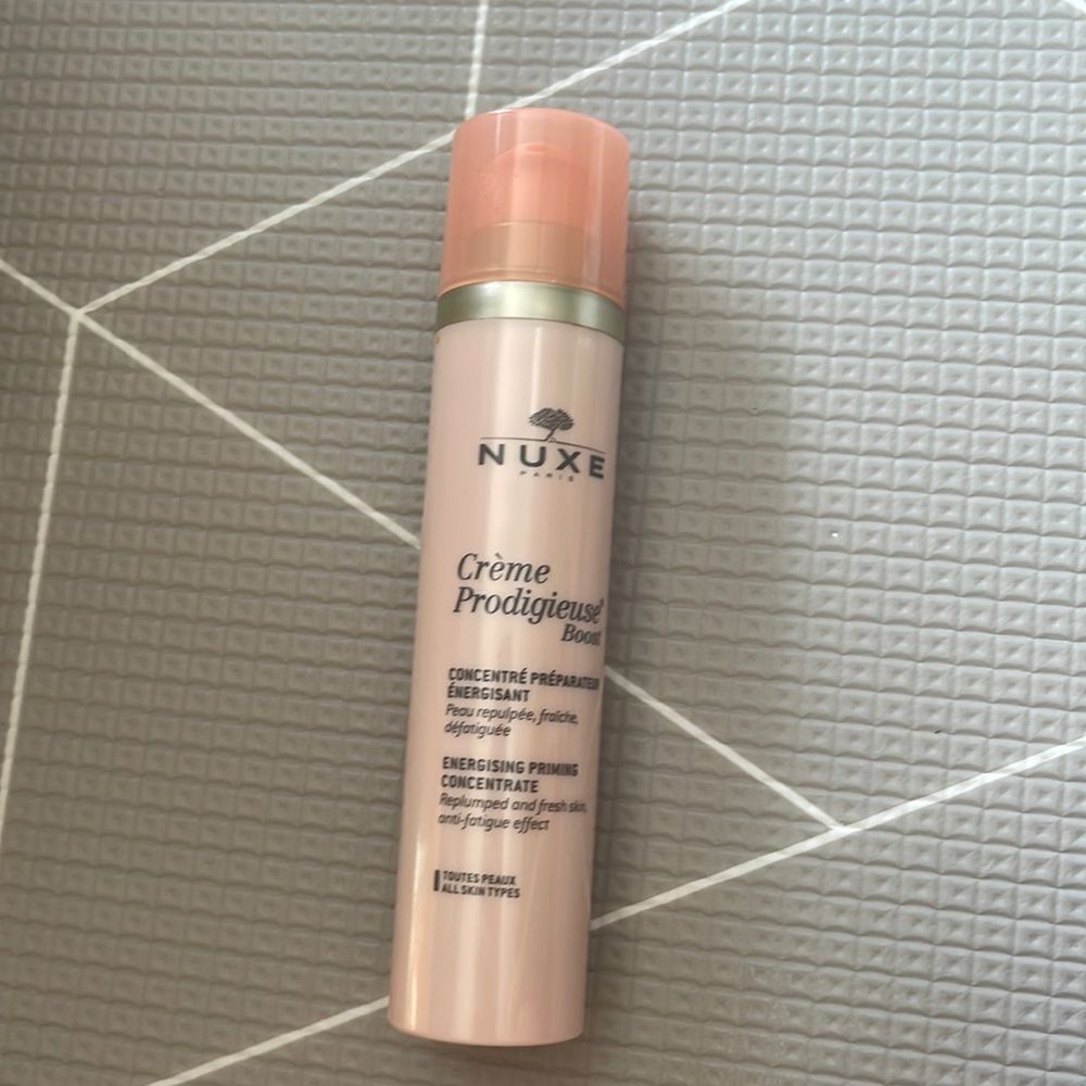 NUXE

Energising Priming Concentrate
